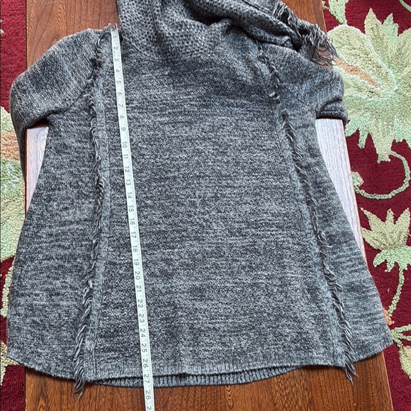 Knox Rose Grey Cowl Neck Fringe Sweater Large - Picture 6 of 13